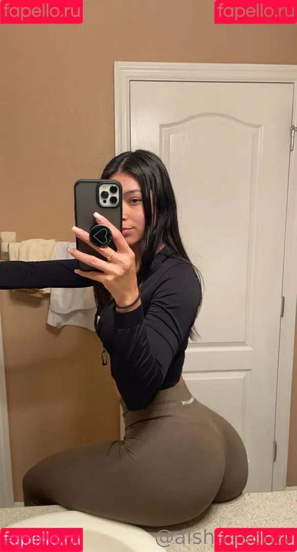 aishahsofey Onlyfans Photo Gallery 