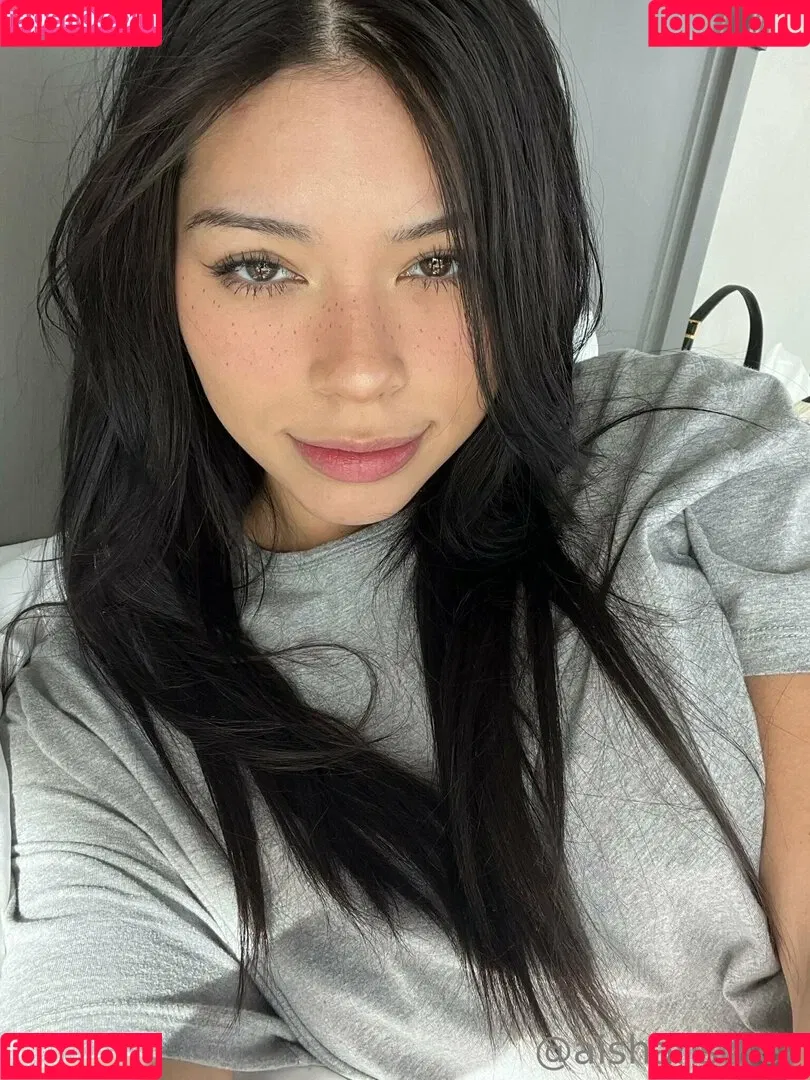 aishahsofey Onlyfans Photo Gallery 