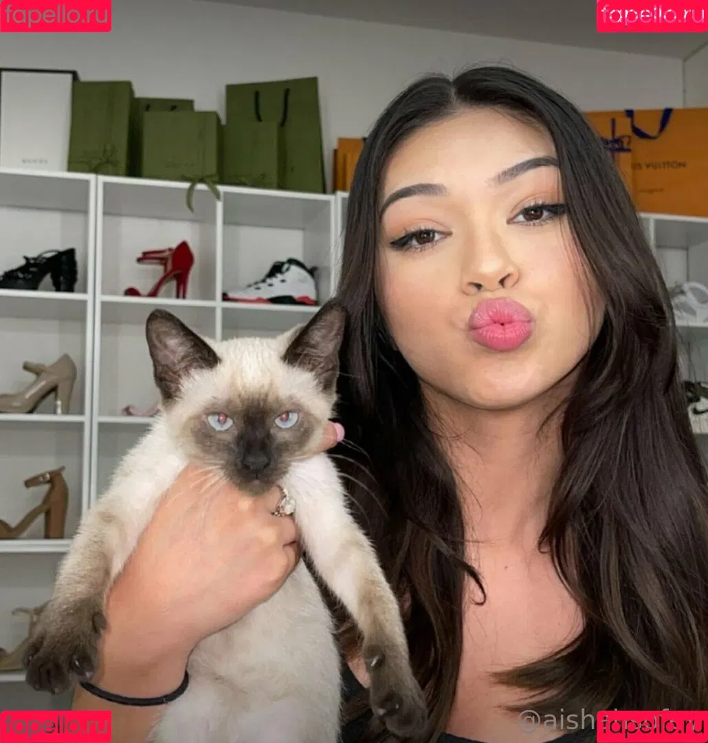 aishahsofey Onlyfans Photo Gallery 