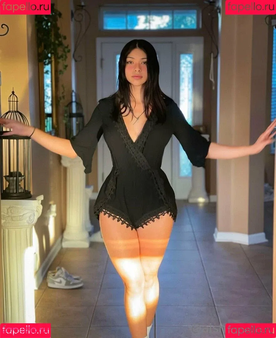 aishahsofey Onlyfans Photo Gallery 