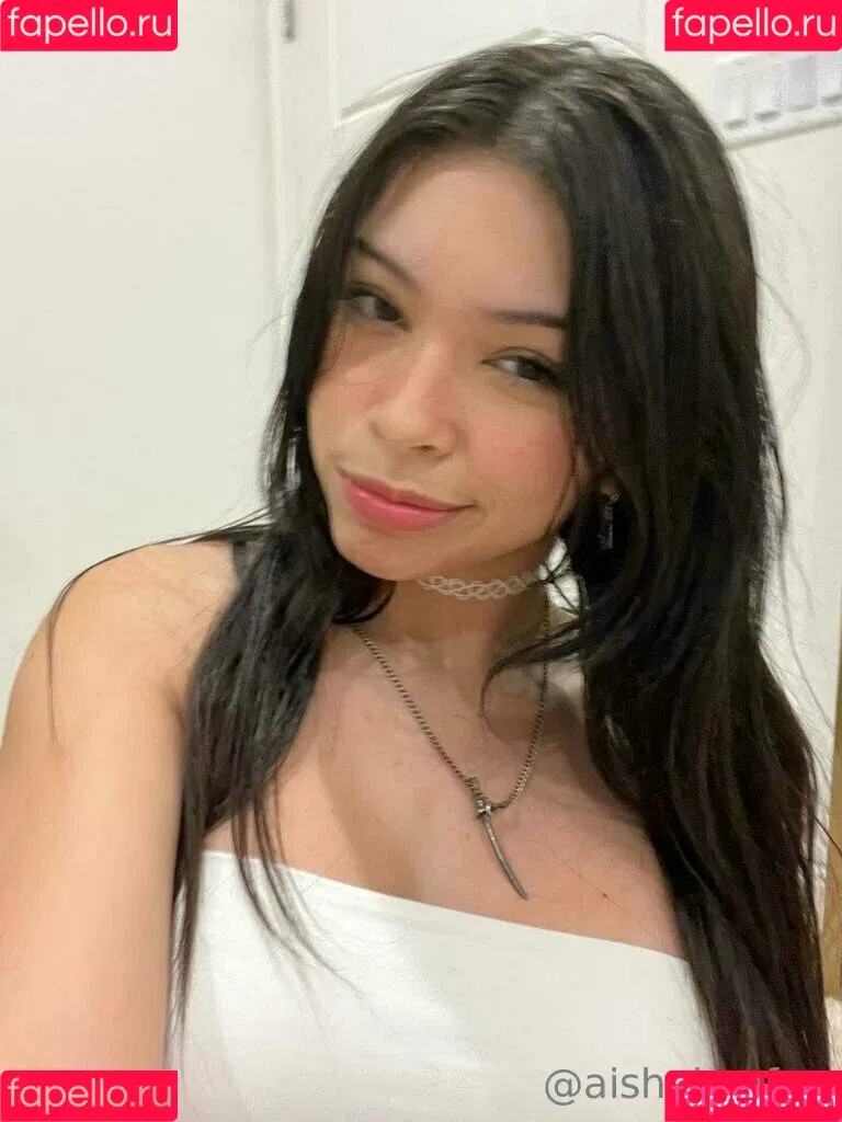 aishahsofey Onlyfans Photo Gallery 