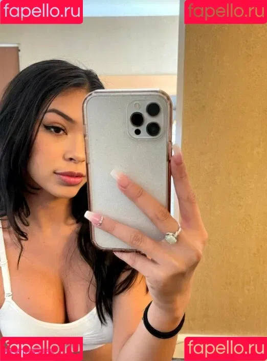 aishahsofey Onlyfans Photo Gallery 