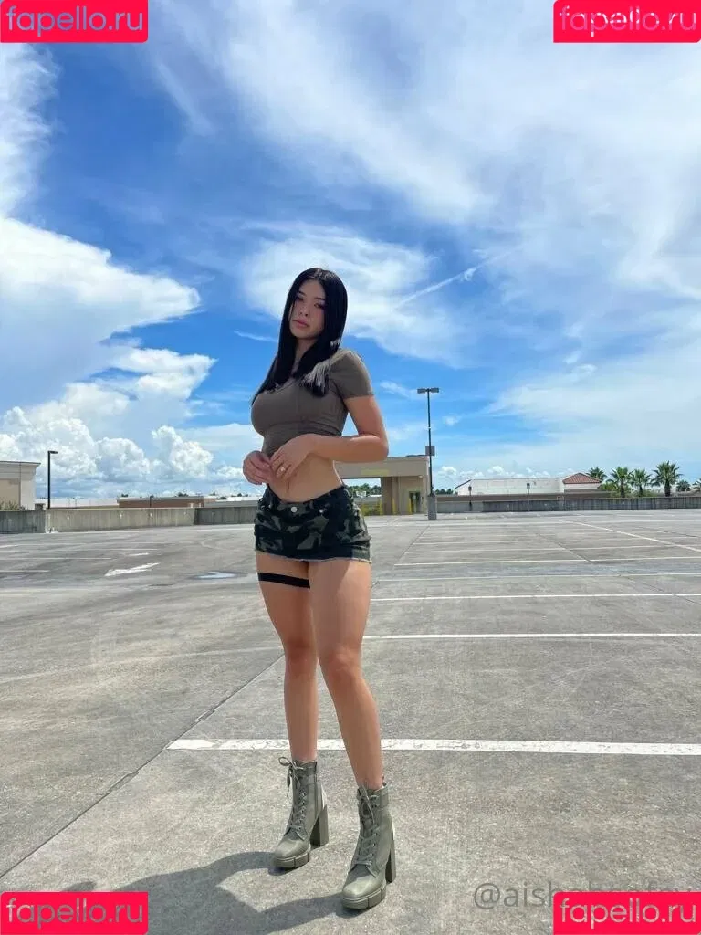 aishahsofey Onlyfans Photo Gallery 