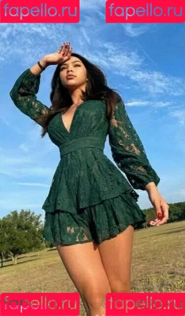 aishahsofey Onlyfans Photo Gallery 