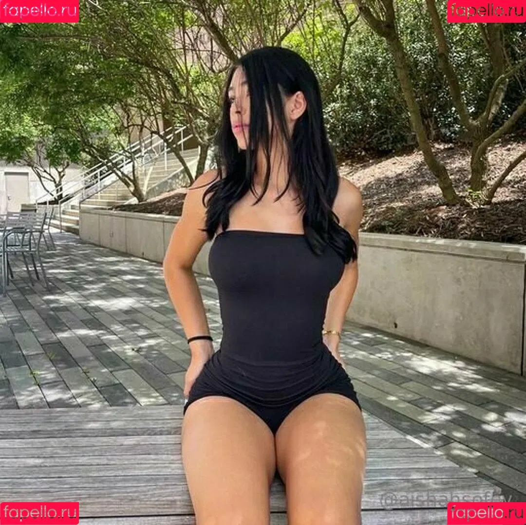 aishahsofey Onlyfans Photo Gallery 