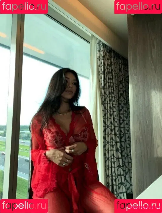 aishahsofey Onlyfans Photo Gallery 