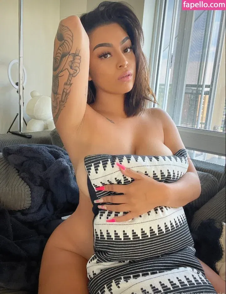 aishahsofey Onlyfans Photo Gallery 