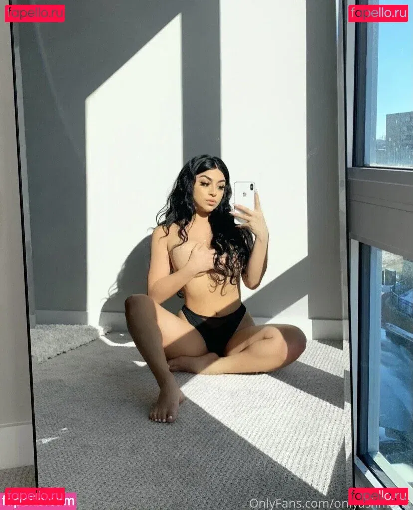 aishahsofey Onlyfans Photo Gallery 