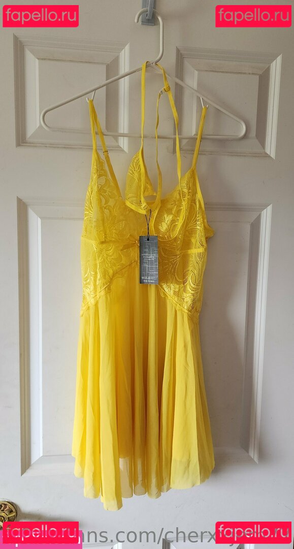 cherrigomez / cherxxjem77 Onlyfans Photo Gallery 