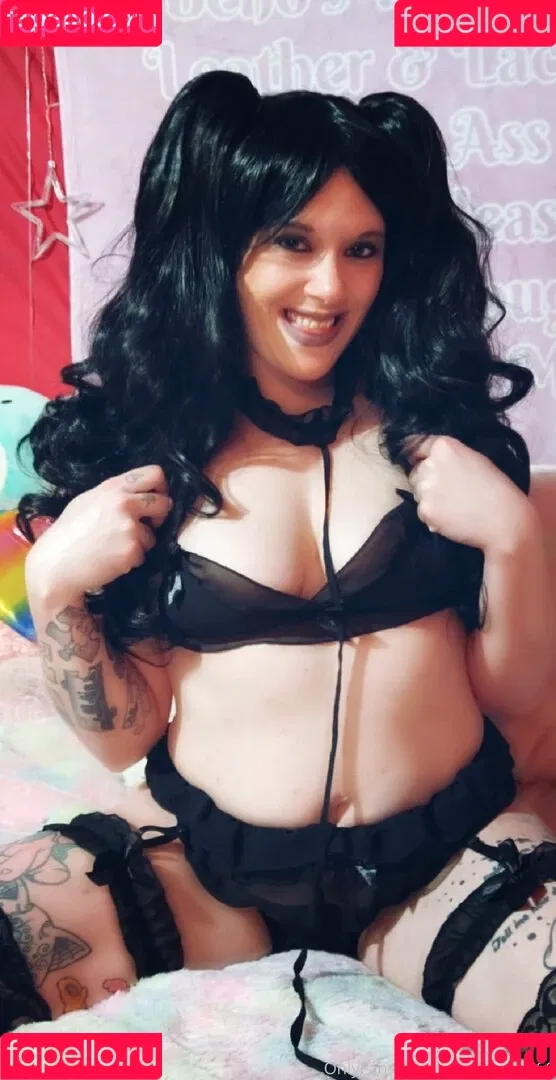babyghoul.666 Onlyfans Photo Gallery 