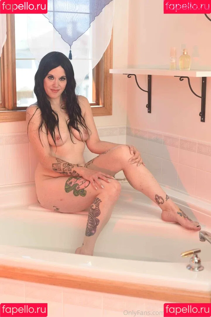 babyghoul.666 Onlyfans Photo Gallery 