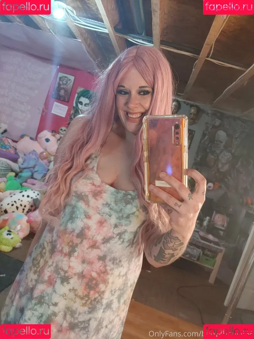 babyghoul.666 Onlyfans Photo Gallery 