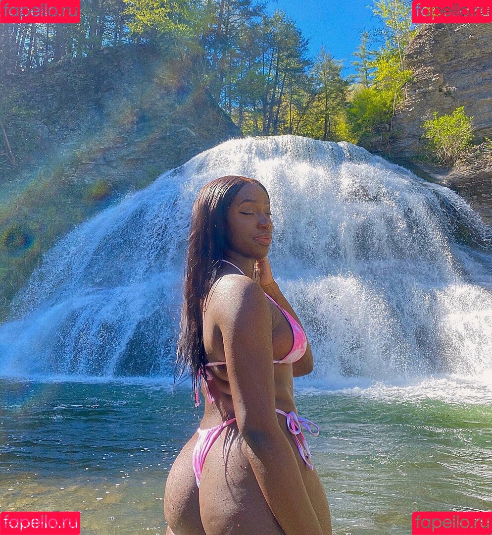 bribriann6722 Onlyfans Photo Gallery 