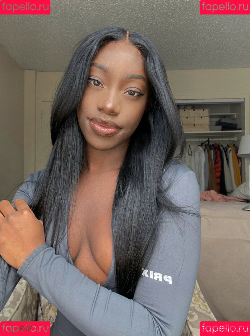 bribriann6722 Onlyfans Photo Gallery 