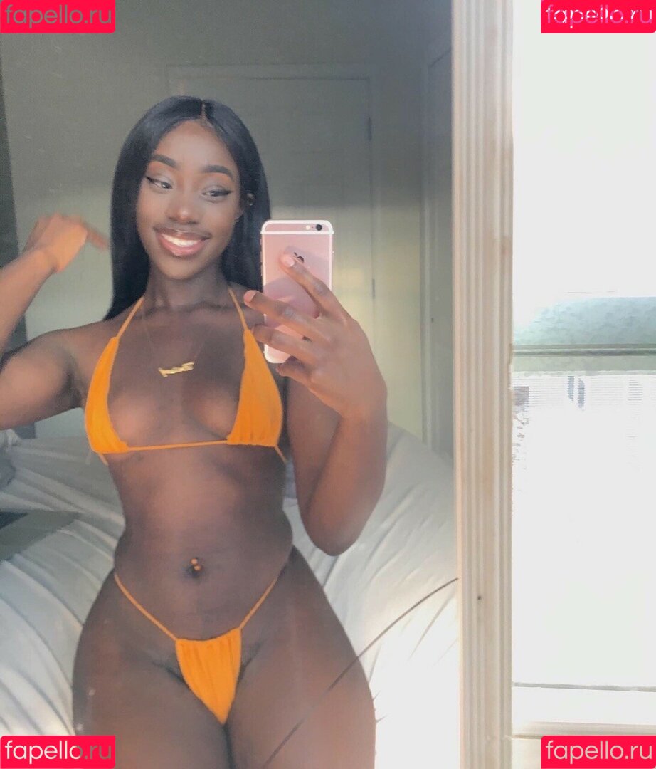 bribriann6722 Onlyfans Photo Gallery 