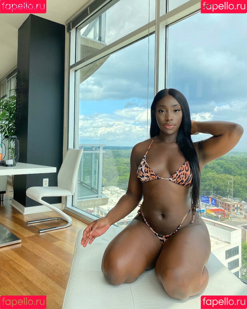 bribriann6722 Onlyfans Photo Gallery 