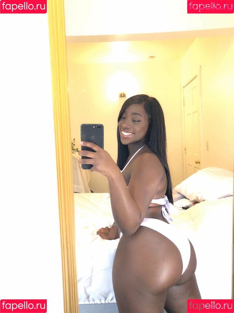 bribriann6722 Onlyfans Photo Gallery 