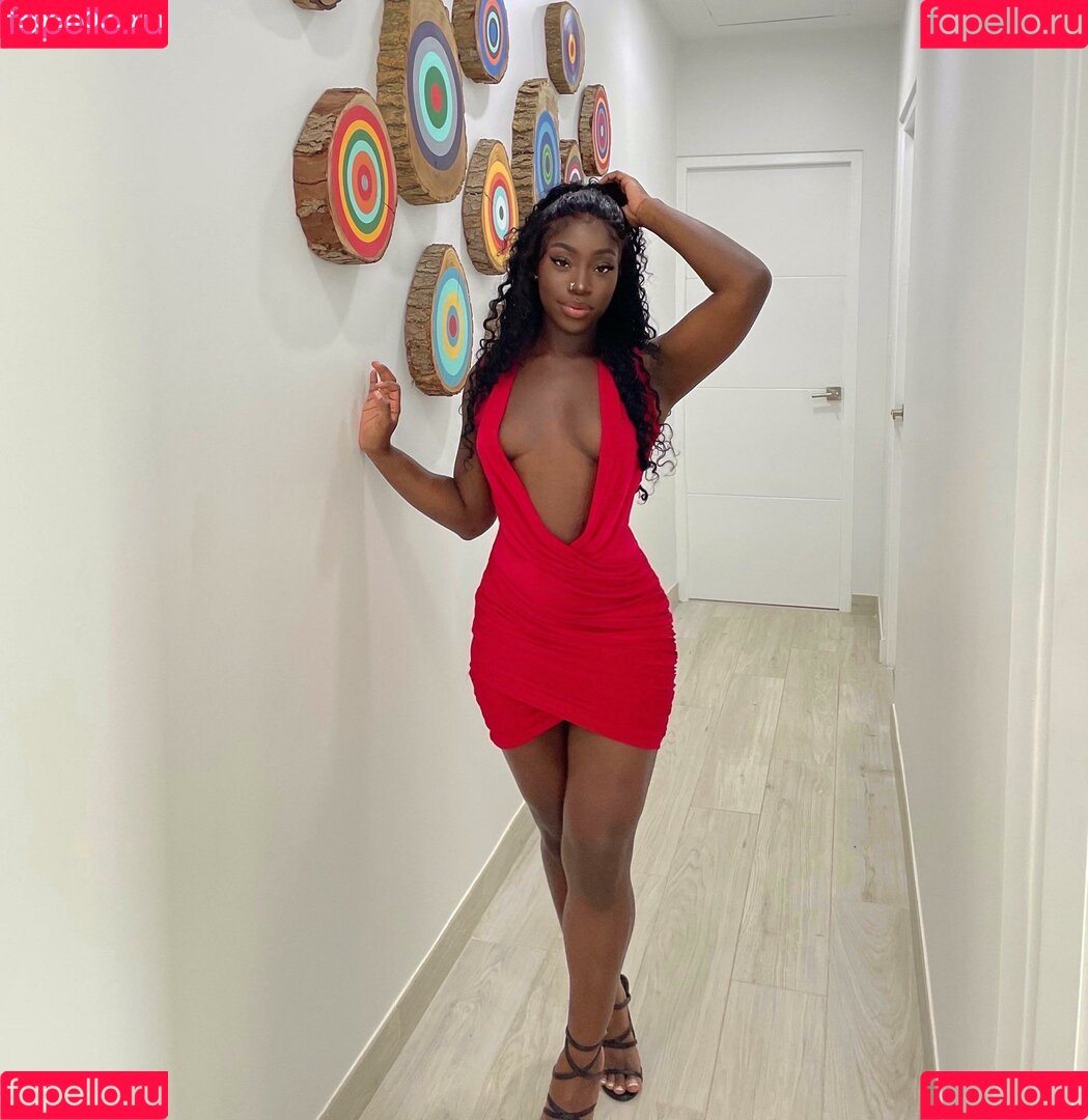 bribriann6722 Onlyfans Photo Gallery 