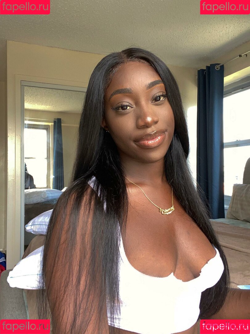 bribriann6722 Onlyfans Photo Gallery 