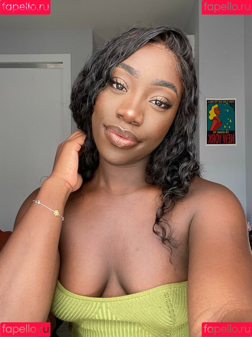 bribriann6722 Onlyfans Photo Gallery 