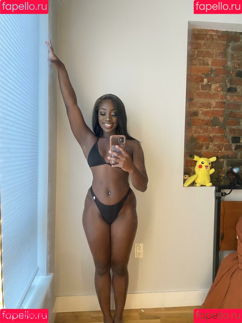 bribriann6722 Onlyfans Photo Gallery 