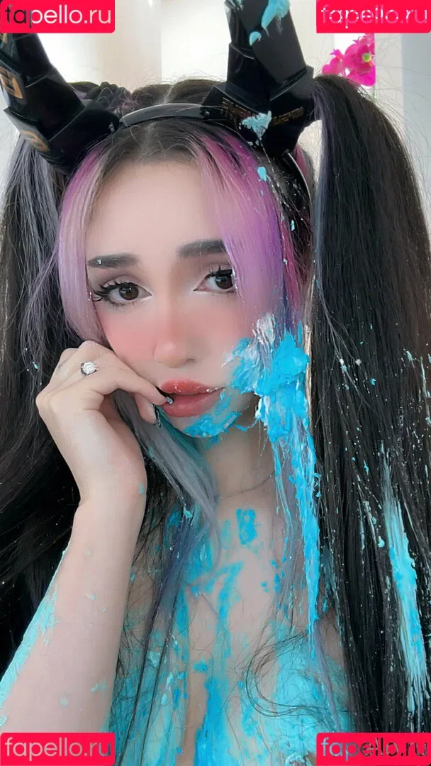 alyri Onlyfans Photo Gallery 