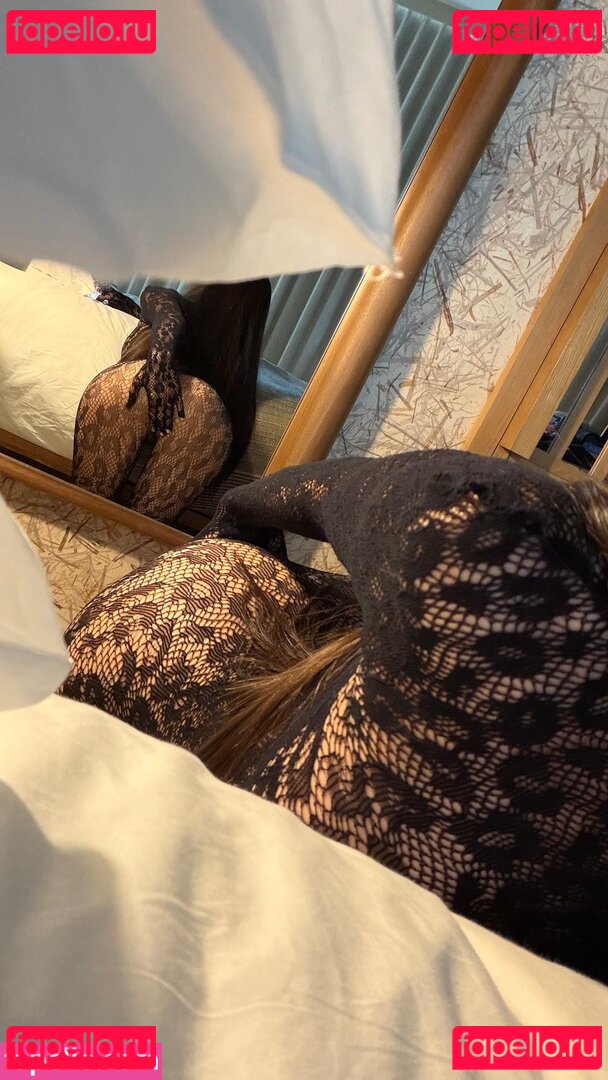 Caryn Marjorie / Cutie Caryn / cutiecaryn / marjikarp Onlyfans Photo Gallery 