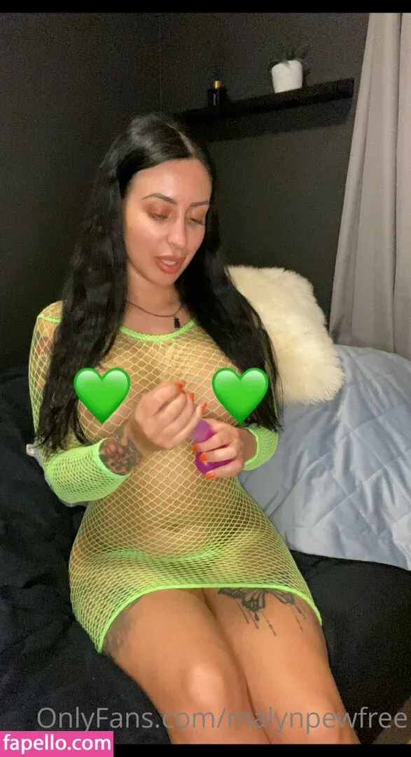 malynpewfree Onlyfans Photo Gallery 