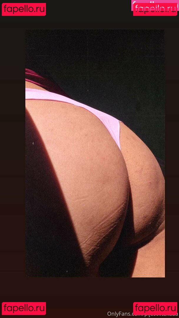 honeybe.e / imjustahoneybee Onlyfans Photo Gallery 