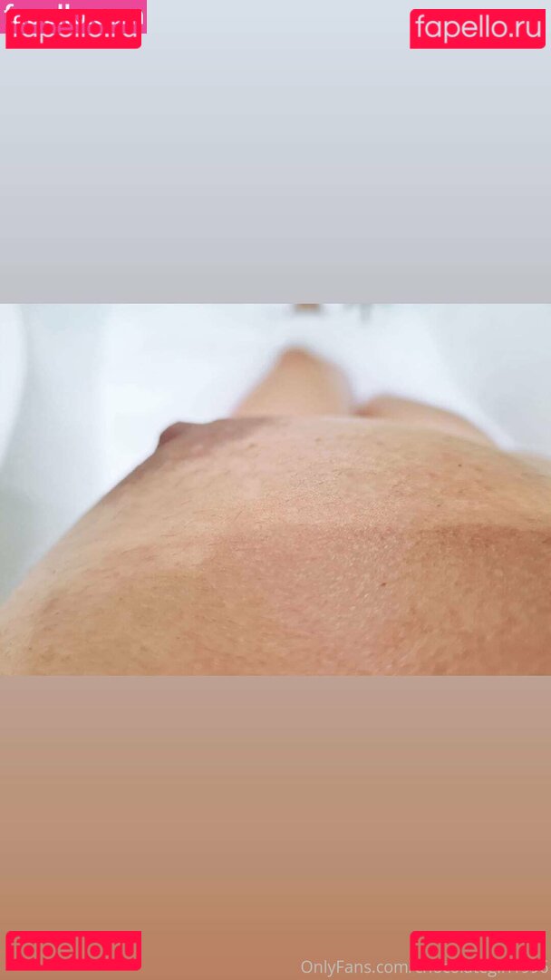 honeybe.e / imjustahoneybee Onlyfans Photo Gallery 