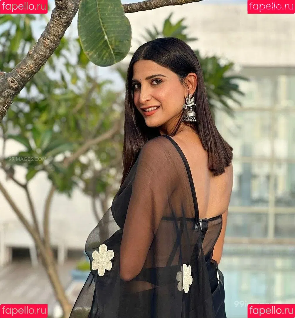 Aahana Kumra Onlyfans Photo Gallery 