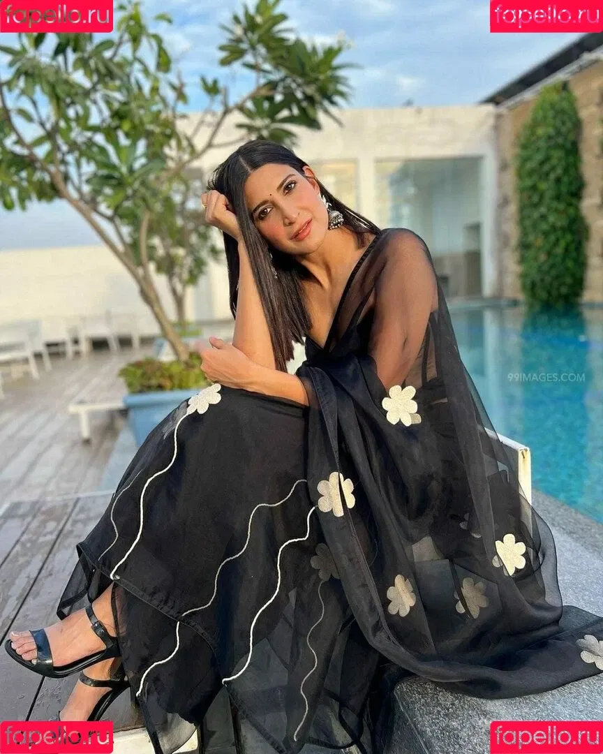 Aahana Kumra Onlyfans Photo Gallery 