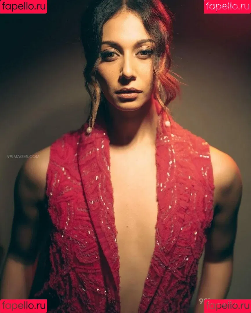 Aahana Kumra Onlyfans Photo Gallery 