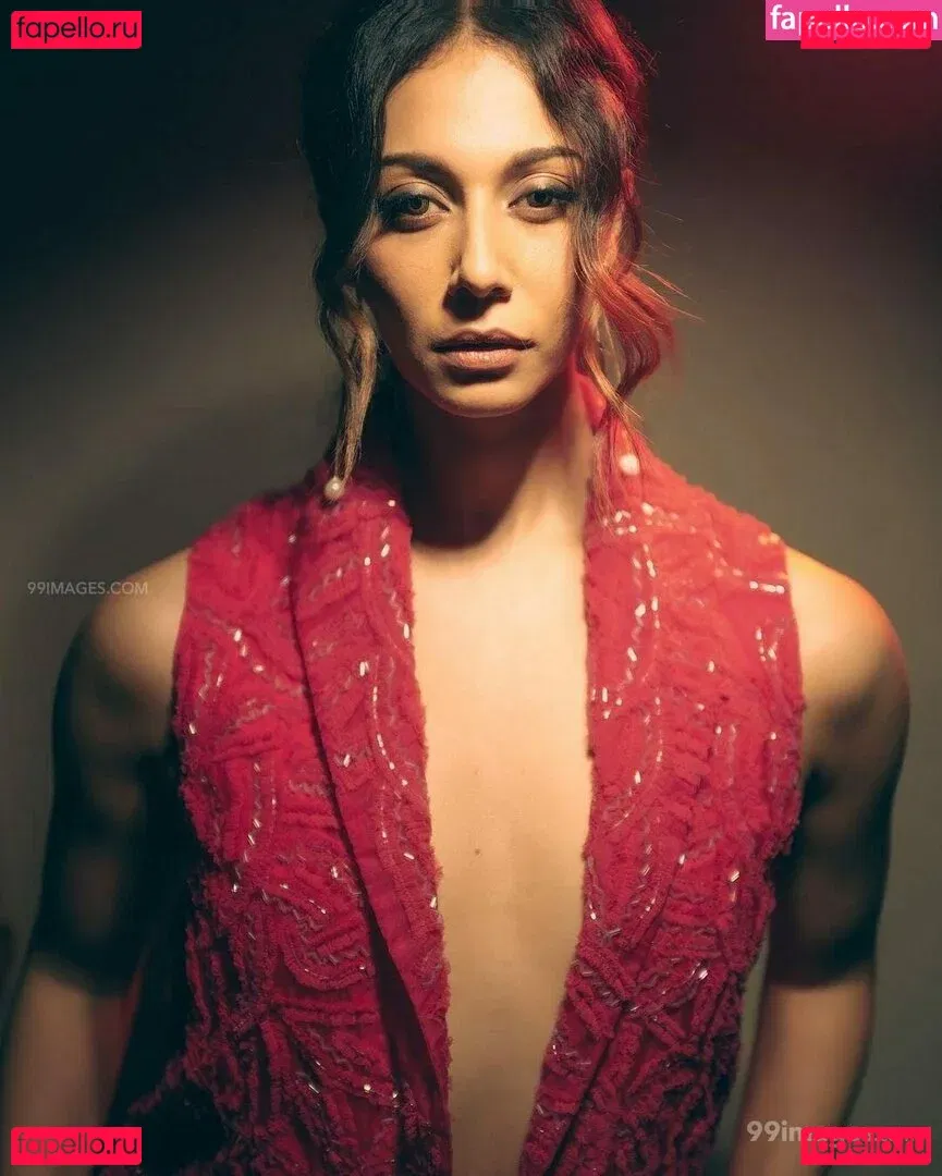 Aahana Kumra Onlyfans Photo Gallery 