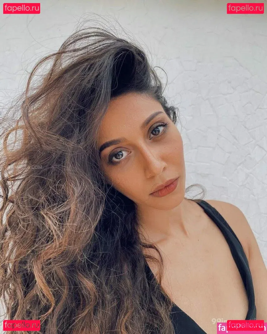 Aahana Kumra Onlyfans Photo Gallery 