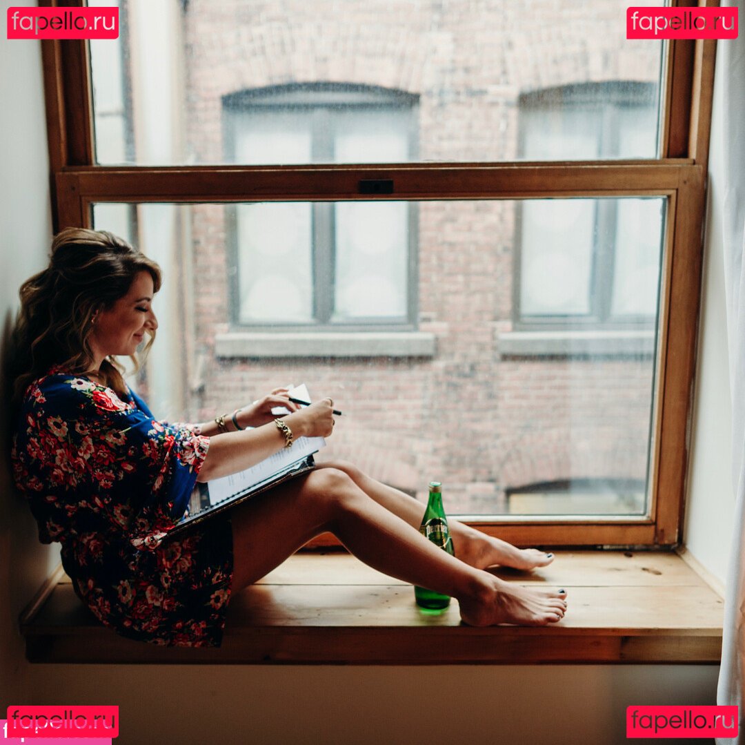 Vanessa Lengies / littlelengies Onlyfans Photo Gallery 