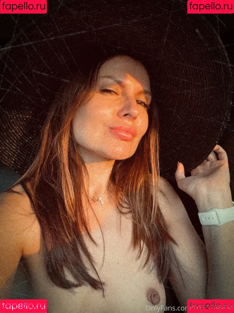 Elena Ptena Onlyfans Photo Gallery 