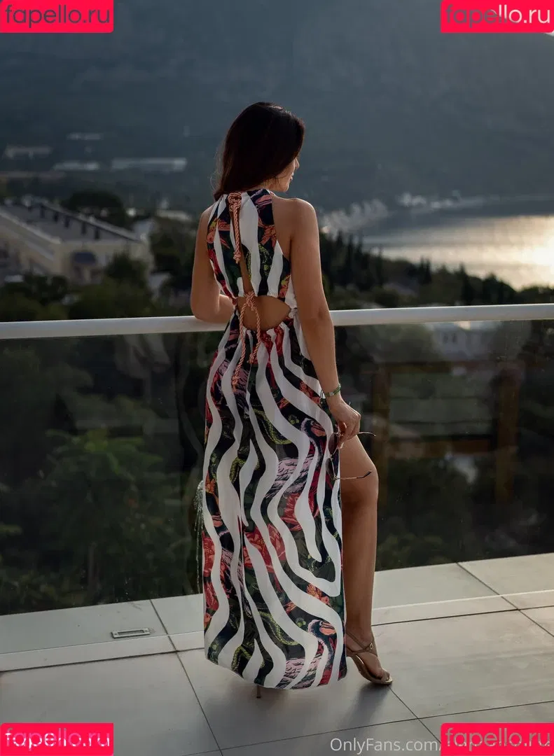 Elena Ptena Onlyfans Photo Gallery 