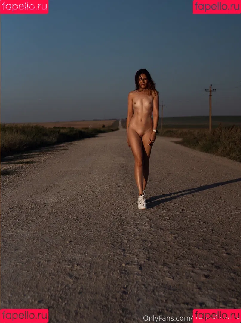 Elena Ptena Onlyfans Photo Gallery 