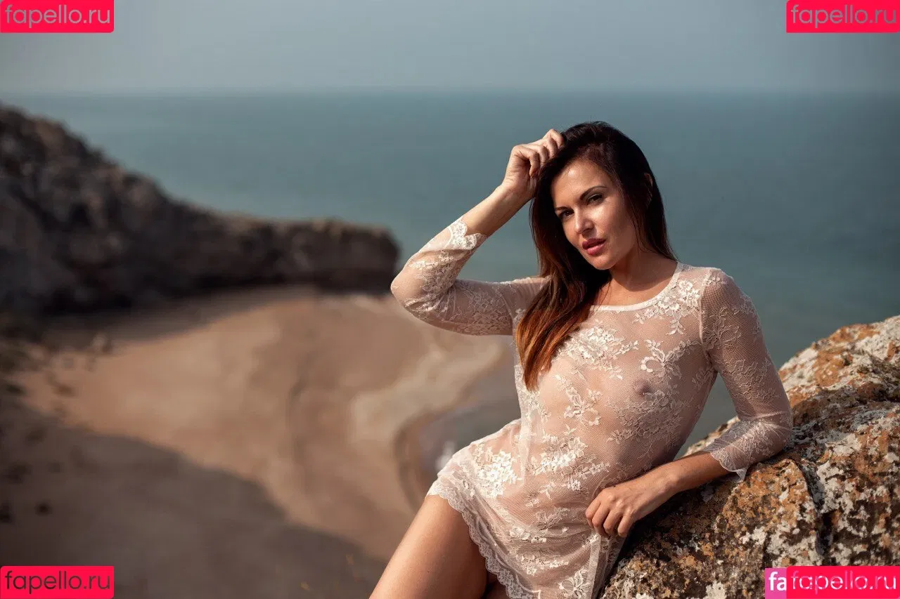Elena Ptena Onlyfans Photo Gallery 
