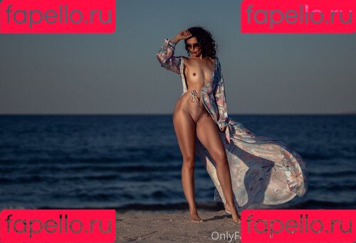 Elena Ptena Onlyfans Photo Gallery 