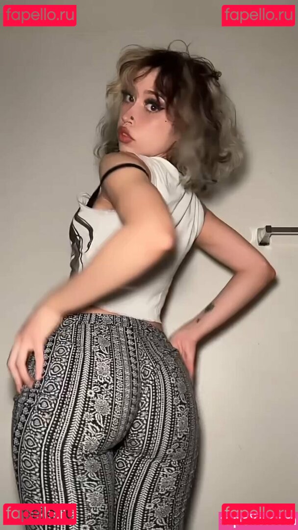 Newmakeupgoddess / Nmakeupgoddess Onlyfans Photo Gallery 