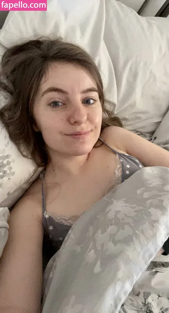 Averytinyleaf Onlyfans Photo Gallery 