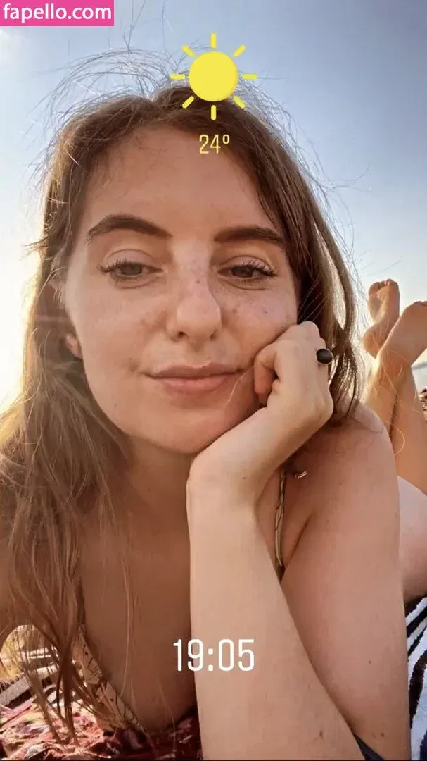 Averytinyleaf Onlyfans Photo Gallery 