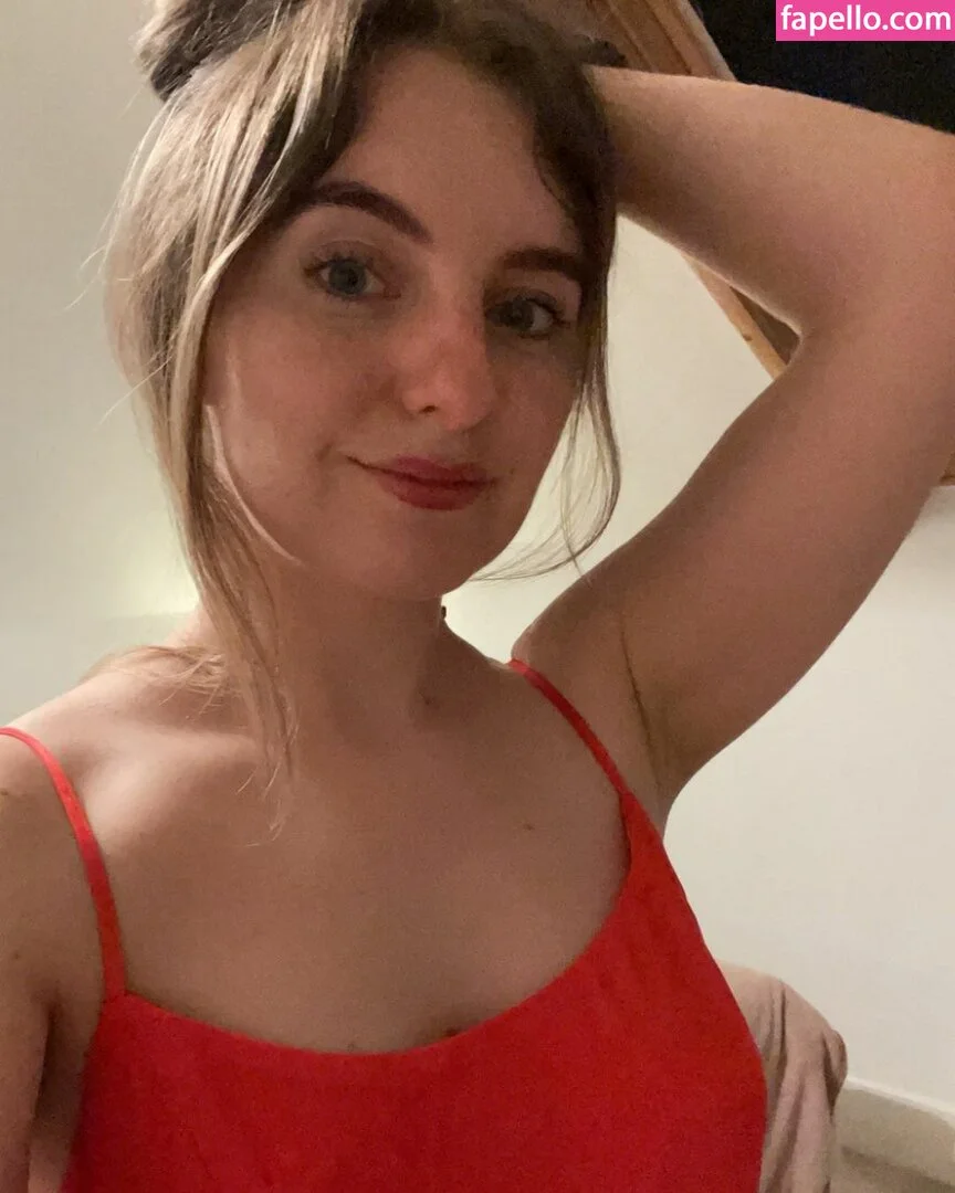 Averytinyleaf Onlyfans Photo Gallery 