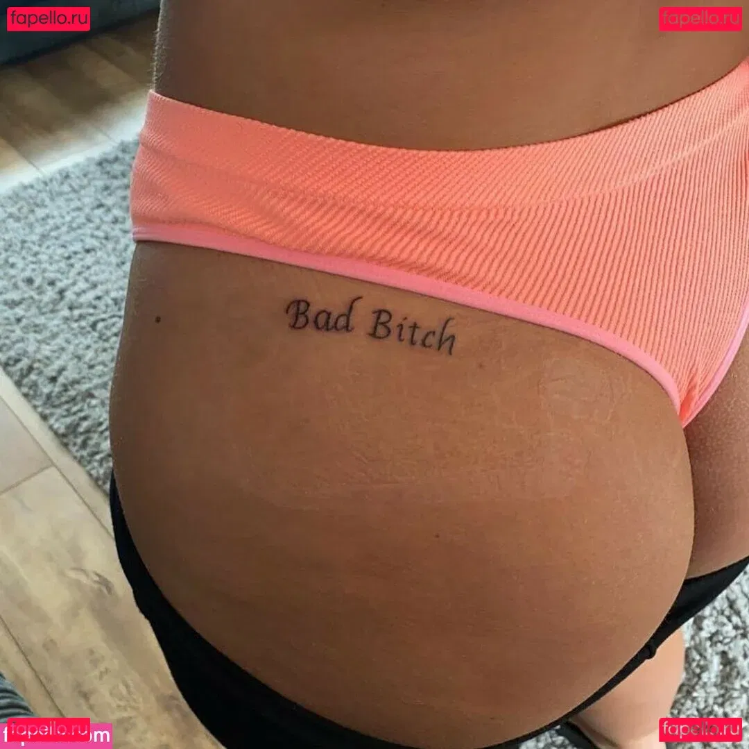 Chloe Kerton Onlyfans Photo Gallery 