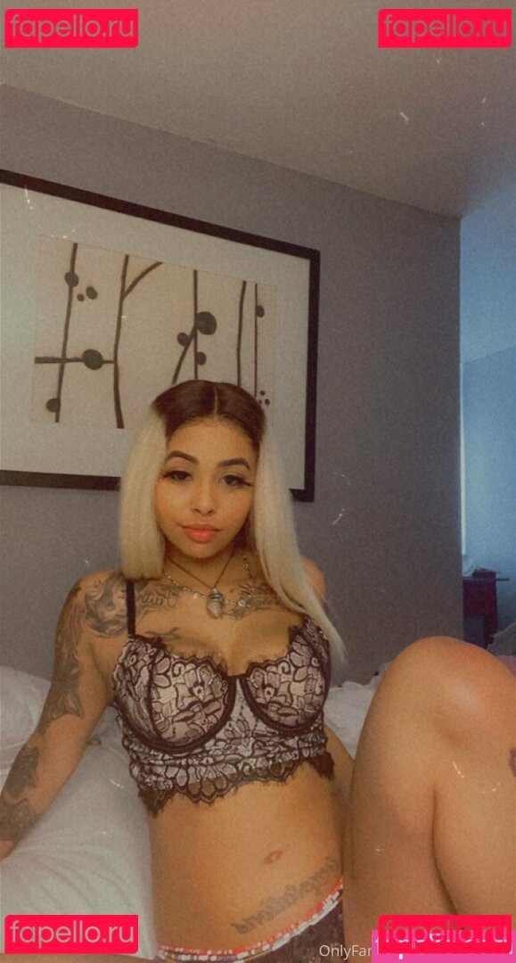 babiekmoney / prettyvae1_ Onlyfans Photo Gallery 