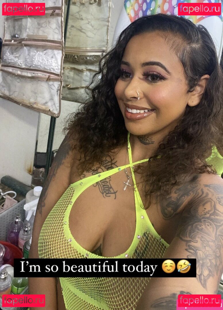 babiekmoney / prettyvae1_ Onlyfans Photo Gallery 