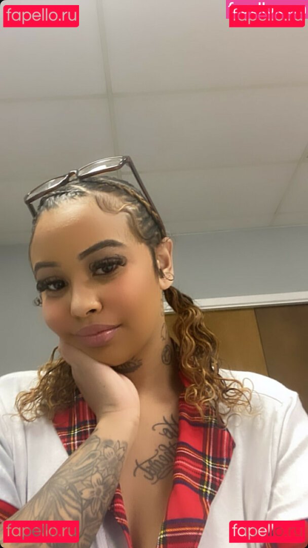 babiekmoney / prettyvae1_ Onlyfans Photo Gallery 