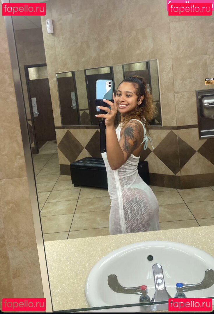 babiekmoney / prettyvae1_ Onlyfans Photo Gallery 